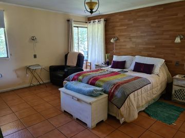 Se vende casa sólida en parcela de 5.000 m2,Pelarco