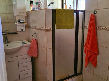 Se vende casa sólida en parcela de 5.000 m2,Pelarco