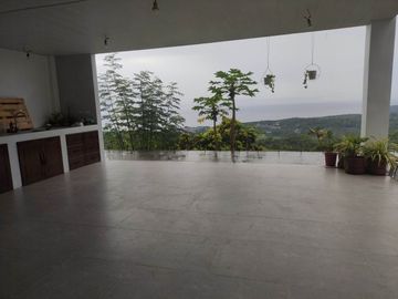 Beautiful Brandnew Elegant House and Lot for Sale in Larena SIQ0110
