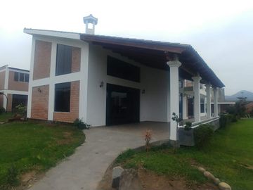 !SE VENDE¡ CASA DE CAMPO EN PACHACAMAC