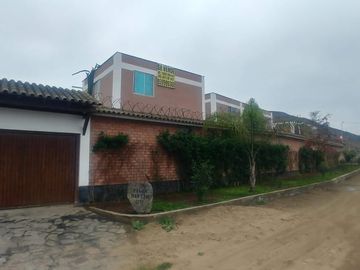 !SE VENDE¡ CASA DE CAMPO EN PACHACAMAC