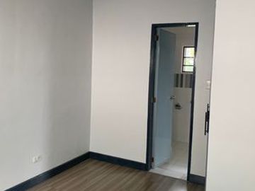 4BR House for Sale at Quezon City