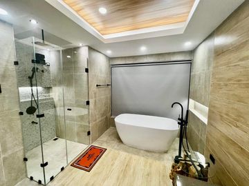 For Sale: Brand New House with Pool Tagaytay Fully Furnished