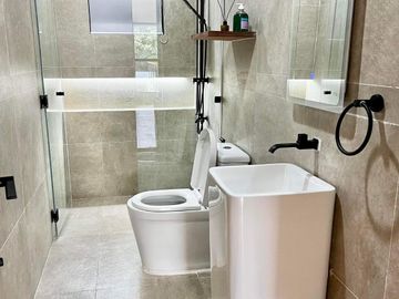 For Sale: Brand New House with Pool Tagaytay Fully Furnished