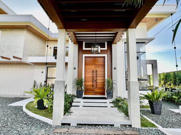 For Sale: Brand New House with Pool Tagaytay Fully Furnished