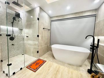 For Sale: Brand New House with Pool Tagaytay Fully Furnished