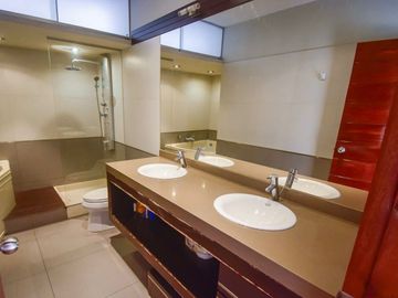 Vendo Casa De Lujo En Casuarinas Sur US$ 550,000