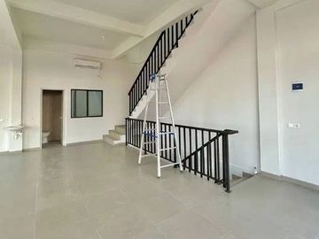 Ruko di Boulevard Grand Eastern, Sukolilo