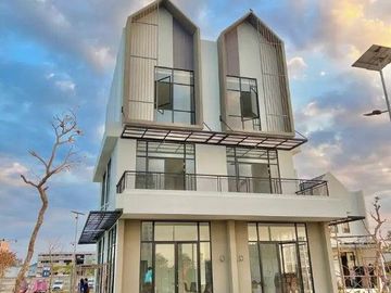 Ruko di Boulevard Grand Eastern, Sukolilo