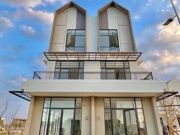 Ruko di Boulevard Grand Eastern, Sukolilo