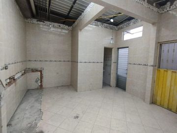 Venta Casa Urdesa Uso de Suelo Residencial y Comercial (VIVI)