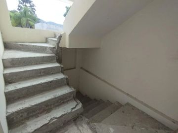 Venta Casa Urdesa Uso de Suelo Residencial y Comercial (VIVI)