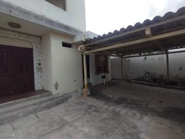 Venta Casa Urdesa Uso de Suelo Residencial y Comercial (VIVI)