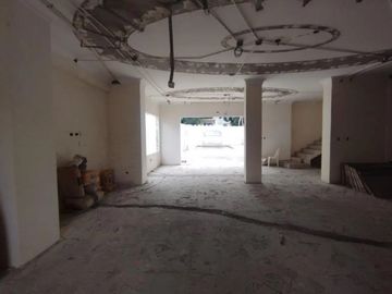 Venta Casa Urdesa Uso de Suelo Residencial y Comercial (VIVI)