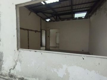 Venta Casa Urdesa Uso de Suelo Residencial y Comercial (VIVI)