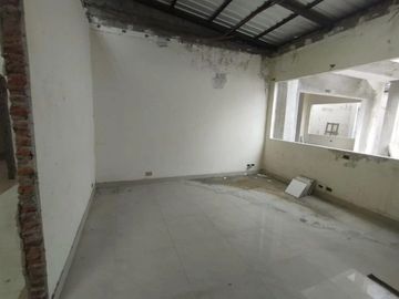 Venta Casa Urdesa Uso de Suelo Residencial y Comercial (VIVI)