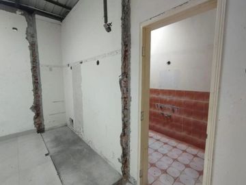 Venta Casa Urdesa Uso de Suelo Residencial y Comercial (VIVI)