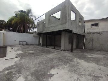 Venta Casa Urdesa Uso de Suelo Residencial y Comercial (VIVI)