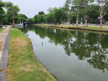 ขาย บ้านเดี่ยว 2 ชั้น หมู่บ้าน บุราสิริ ปัญญาอินทรา บ้านใหม่มากก หลังมุม ติดสวนและส่วนกลางของหมู่บ้าน พื้นที่ 78.1 ตรว. 4 ห้องนอน 3 ห้องน้ำ บรรยากาศรี