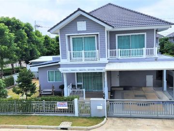 ขาย บ้านเดี่ยว 2 ชั้น หมู่บ้าน บุราสิริ ปัญญาอินทรา บ้านใหม่มากก หลังมุม ติดสวนและส่วนกลางของหมู่บ้าน พื้นที่ 78.1 ตรว. 4 ห้องนอน 3 ห้องน้ำ บรรยากาศรี