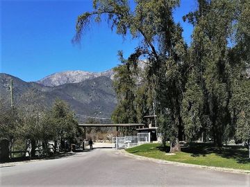 VENDE CASA EN PARCELA 5000 M2, PARQUE CANTILLANA, PAINE