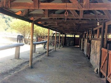 VENDE CASA EN PARCELA 5000 M2, PARQUE CANTILLANA, PAINE