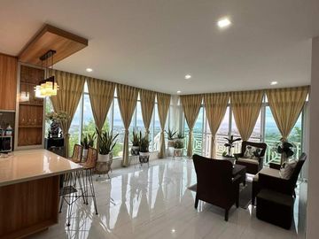 Overlooking House with Extra lot for Sale in Bulacao Talisay City Cebu