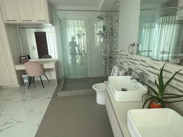 Overlooking House with Extra lot for Sale in Bulacao Talisay City Cebu