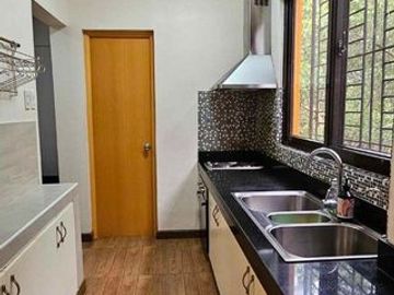 5-Bedroom House & Lot for Sale in Baytown Village Bacoor Cavite
