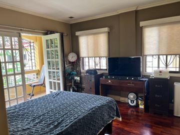 GVA - FOR SALE: 4 Bedroom House in Don Antonio Royale Estate, Quezon City