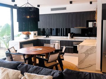 ENTREGA INMEDIATA DE 2 HABITACIONES CON ALBERCA Y BUENA UBICACION EN TULUM