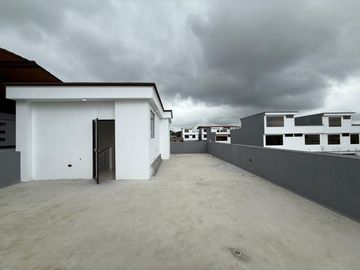 VENTA DE CASA CIUDAD CELESTE POR EL HOSPITAL DE SANTO DOMINGO