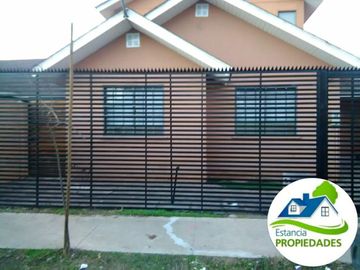 CASA EN VENTA CON PISCINA TEMPERADA 4D/3B - ESTANCIA LIRAY/COLINA