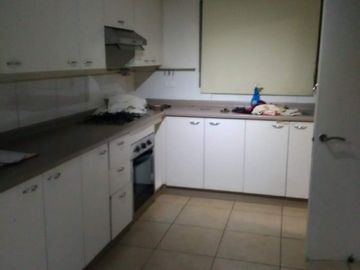 CASA EN VENTA CON PISCINA TEMPERADA 4D/3B - ESTANCIA LIRAY/COLINA