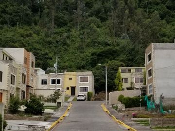 Casa de Venta junto a Los Cerros Golf Club, Sangolquí, Ecuador