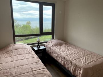 SE VENDE INCREIBLE  DEPARTAMENTO CON VISTA AL LAGO  EN VILLARRICA