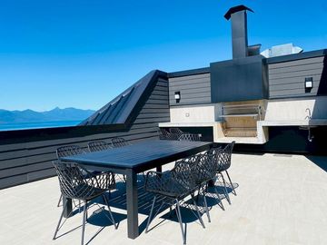SE VENDE INCREIBLE  DEPARTAMENTO CON VISTA AL LAGO  EN VILLARRICA
