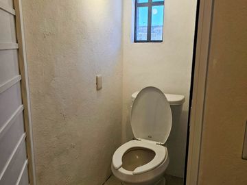 VENTA DE LOCAL COMERCIAL PARA RESTAURANTE / DEPARTAMENTO / OFICINAS