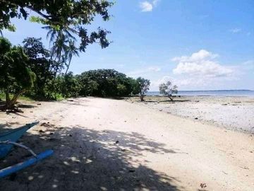 For sale yuta data-data beach front at hacienda Recurso subdivision