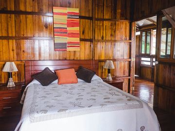 casa de venta cerca al mar en puerto cayo manabi
