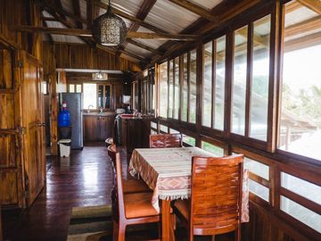 casa de venta cerca al mar en puerto cayo manabi