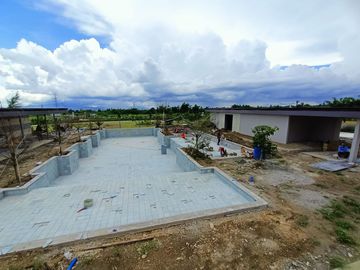 FREE Air conditions for all rooms & FREE Smart TV for this Premium Single Detached House and Lot Unit @ Periveo Leisure Estates Along Lipa-Ibaan Road,