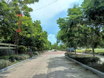 FREE Air conditions for all rooms & FREE Smart TV for this Premium Single Detached House and Lot Unit @ Periveo Leisure Estates Along Lipa-Ibaan Road,