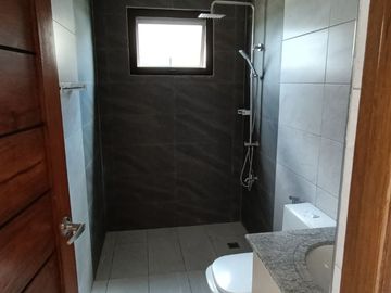 FREE Air conditions for all rooms & FREE Smart TV for this Premium Single Detached House and Lot Unit @ Periveo Leisure Estates Along Lipa-Ibaan Road,