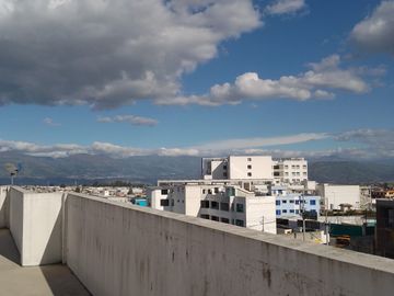 hermoso departamento sector hospital de Calderon