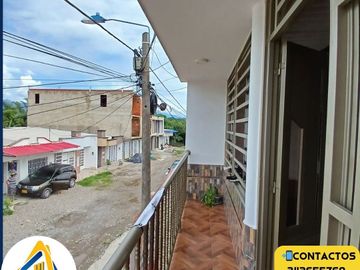VENDO CASA VEREDA EL CENTRO ACACIAS META
