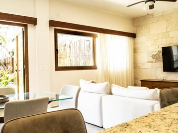 ENTREGA INMEDIATA, VENTA DEPARTAMENTO DE 2 HABITACIONES CON ALBERCA DE NADO