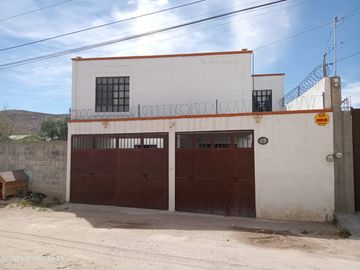 CASA EN VENTA EN TIERRA BLANCA POR LA CAÑADA DEL LOBO