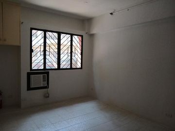 FOR ONLY 25K PER MONTH: Studio unit for rent condo in Valle Verde Mansions, Pasig City