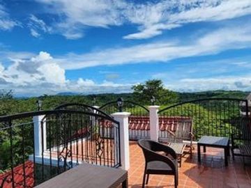 8BR House and Lot for Sale in Eastridge Executive Village Rizal